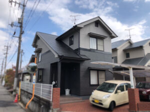 福山・外壁塗装・施工前・外壁のひび割れ